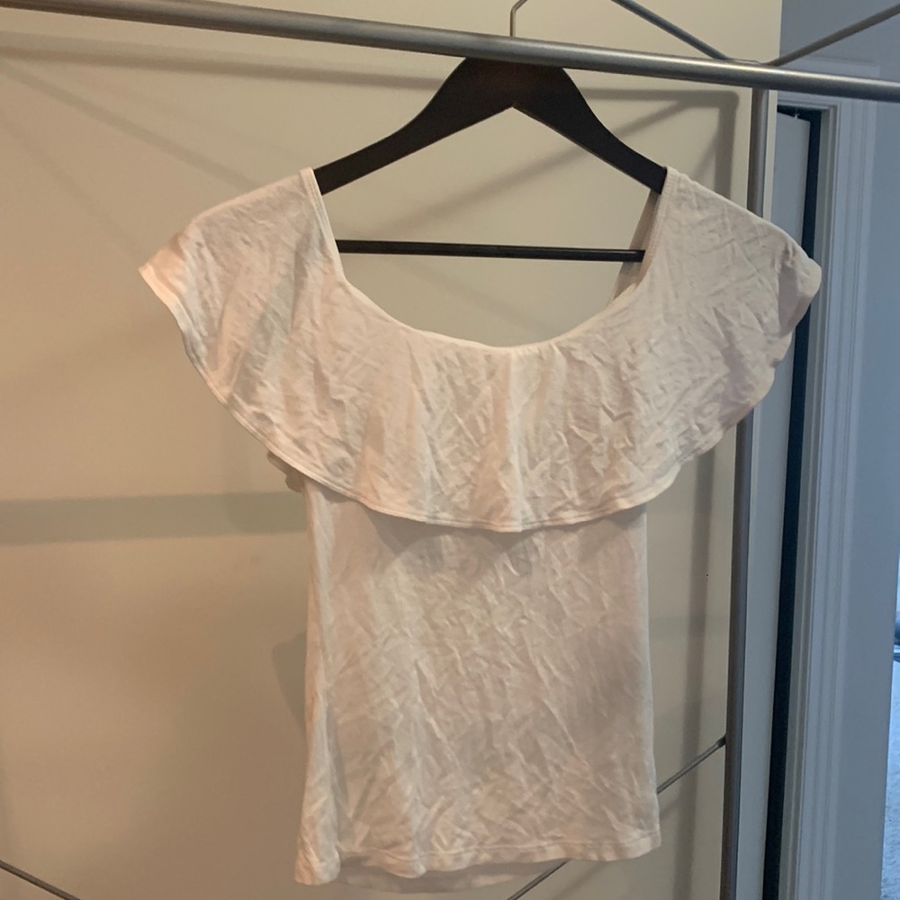 Can be worn as is or off the shoulder